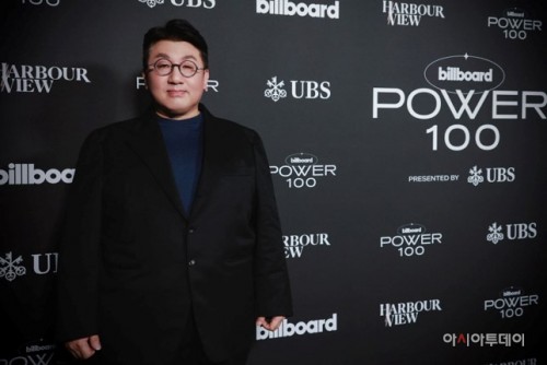 Бан Ши Хёк получил премию Клайва Дэвиса на мероприятии Billboard Power 100